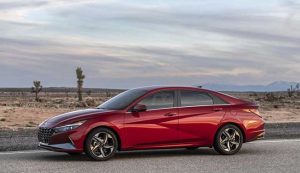 đánh giá xe Elantra 2021